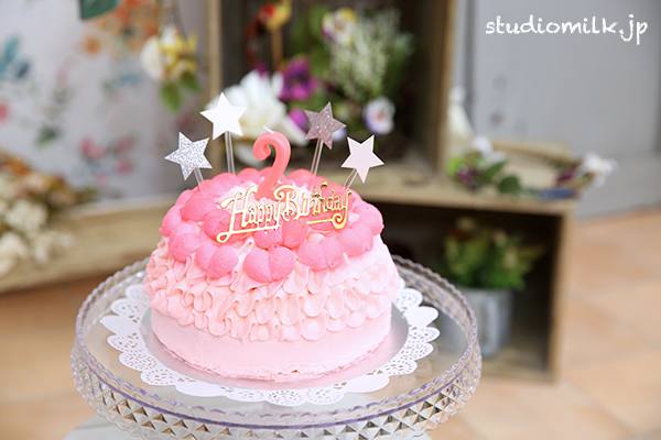 【朝フォト！】2歳お誕生日記念！スマッシュケーキフォト！